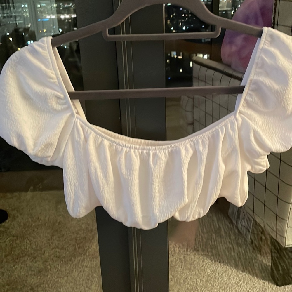 H&M crop top